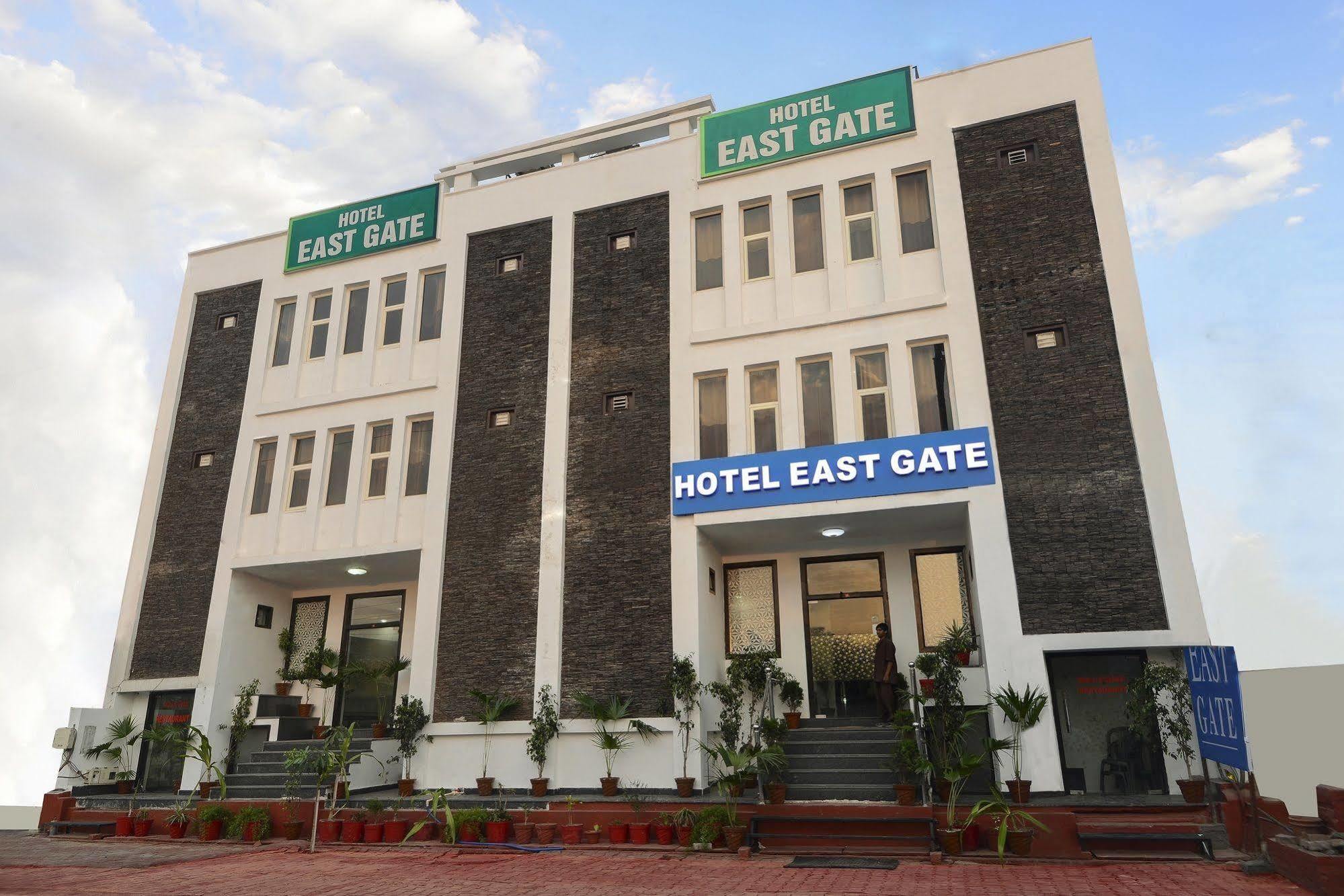 Dazzling East Gate Hotel Agra  Exterior foto